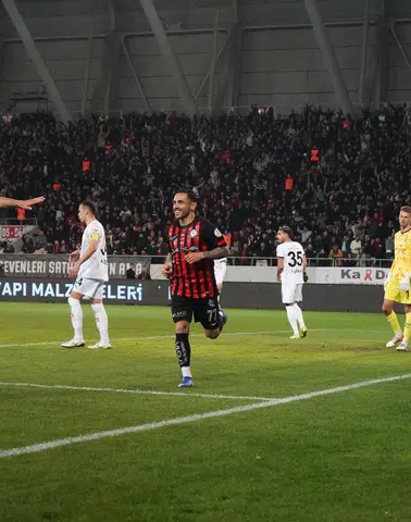 Kornerden Atılan Gol, Stat Dışına Çıkan Şut … İşte 34.Haftanın Tüm Detayları