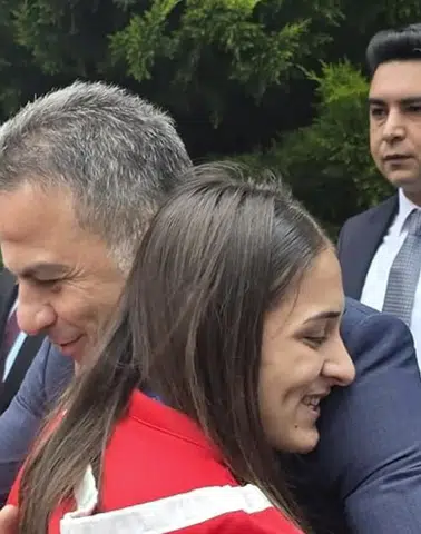 Avrupa Şampiyonu Özdenur Memleketinde Coşkuyla Karşılandı