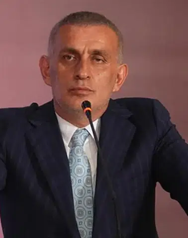 Hacıosmanoğlu’dan Yabancı Oyuncu ve Bahis Açıklaması