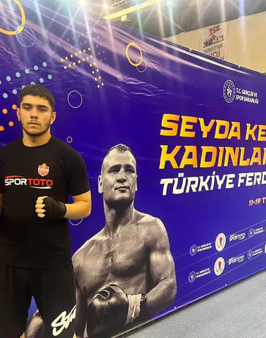 Çeyrek Finale Yükseldi