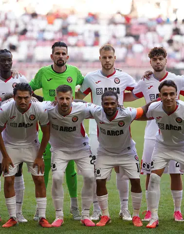 Kaptanlık Pazubandı Üç Kaptanı da Gezdi