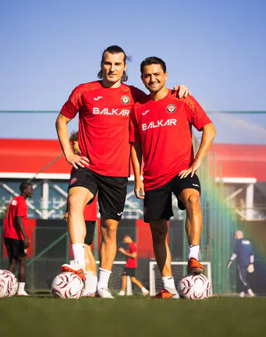 Süper Lig'e Cengiz ve Çağlar’ın da Olduğu Ayrılıklar Damga Vurdu