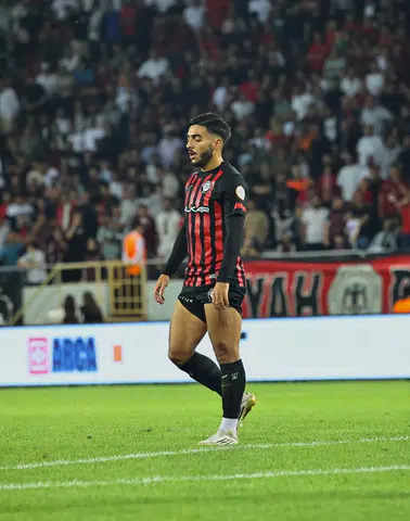 Kenan Fakılı Kiralandı
