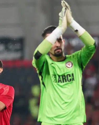 Futbolculardan Tribünlere Teşekkür