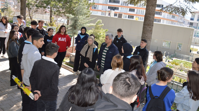 Havza 25 Mayıs Anadolu Lisesi öğrencilerinden şehitlik ziyareti