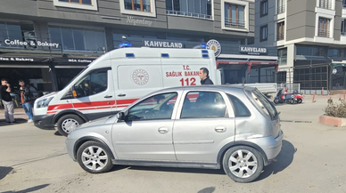 Merzifon’da otomobille çarpışan motosikletteki 2 kişi yaralandı