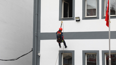 Ordu'da lise öğrencileri deprem ve tahliye tatbikatına katıldı
