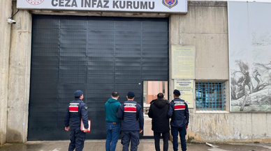 Samsun'da 2 firari hükümlü yakalandı