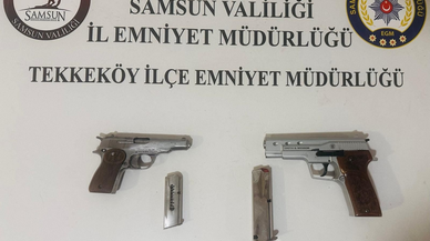 Samsun'da üzerlerinde ruhsatsız tabanca bulunan 2 kişi gözaltına alındı