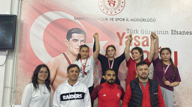 Samsunlu genç güreşçiler Türkiye Şampiyonası'na katılmaya hak kazandı
