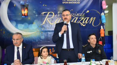 Sinop'ta üniversite öğrencileri iftar programında buluştu