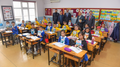 Taşköprü Kaymakamı Demirdağ ve Belediye Başkan Arslan'dan öğrencilere ziyaret