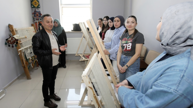 TOGÜ Rektörü Prof. Dr. Yılmaz, TOGÜSEM kurslarını ziyaret etti