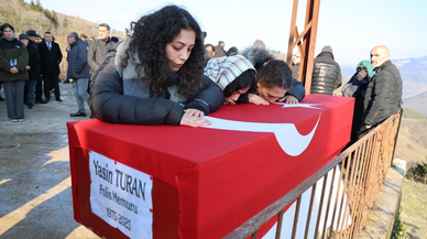 Trafik kazasında hayatını kaybeden polisin cenazesi Trabzon'da defnedildi
