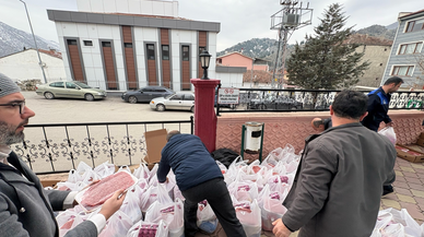 Ziyaret Belediyesi ihtiyaç sahibi ailelere gıda yardımı yaptı