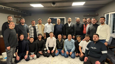 Ahlatcı, Gençlerle Bir Araya Geldi