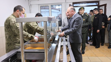 Çalgan, Mehmetçiklerle İftar Sofrasında Buluştu