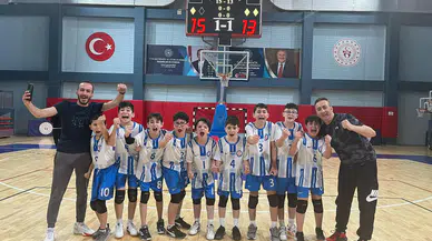 Çorum 23 Nisan Ortaokulu Voleybolda Türkiye Finallerine Yükseldi!