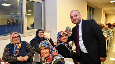 Hastane Çalışanları ve Hasta Yakınlarıyla İftar Açtılar