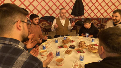 Üniversite Öğrencileriyle İftar Sofrasında Buluştu