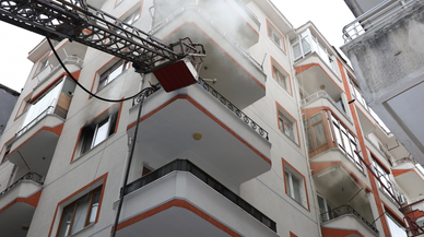 Arhavi'de evde çıkan yangın söndürüldü