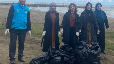 Giresun'da öğrenciler çevre temizliği etkinliğine katıldı
