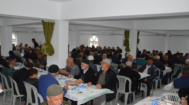 Havza'da çiftçilerin bereketli bir sezon geçirmesi için afat kurbanı kesildi, dualar edildi