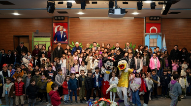 Trabzon'daki Çocuk Kitap Fuarı ve Çocuk Festivali devam ediyor