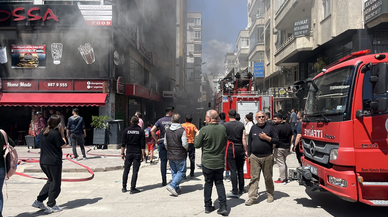 Antalya'da iş hanında çıkan yangın korkuttu