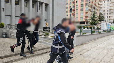 Evi Ateşe Verip Yakarak Öldürmüşler
