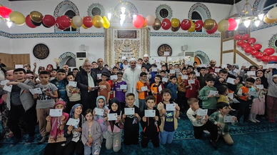 Ramazan’da Teravih Namazına Giden Çocuklar Ödüllendirildi