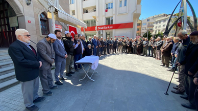 Türkeli'de hacı adayları dualarla uğurlandı