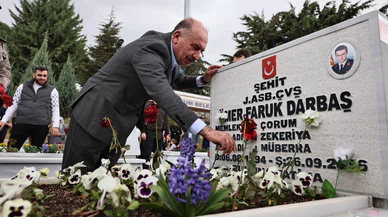 Vali Çalgan’dan Şehitliğe Bayram Ziyareti
