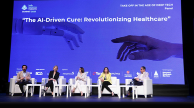 AstraZeneca Türkiye sağlıkta yapay zeka paneli düzenledi
