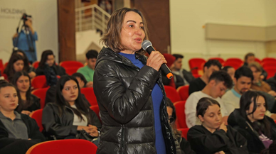 Bafra'da üniversite öğrencileri Belediye Başkanı Kılıç'la buluştu