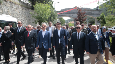 Bakan Uraloğlu, "Geleneksel Göynük Akşemseddin Hz. Anma Günü" programına katıldı: