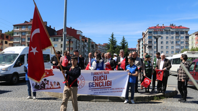 Of'ta Gençlik Yürüyüşü düzenlendi