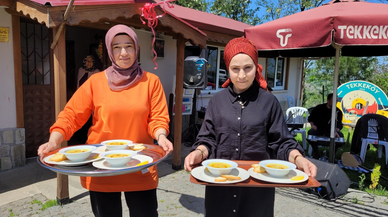 Samsun'da eğitimci anneler mutfakta yarıştı