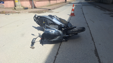 Samsun'da otomobille çarpışan motosikletin sürücüsü yaralandı