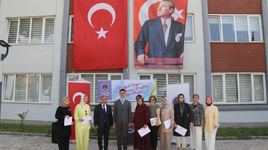 Taşova Halk Eğitimi Merkezinin yıl sonu sergisi açıldı