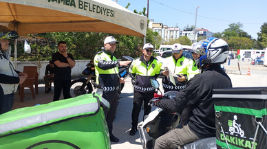 Trafik ekiplerinden motosiklet sürücülerine bilgilendirme