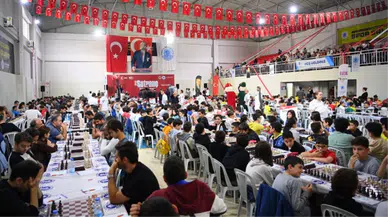 81 İlden 700 Sporcunun Katıldığı Satranç Turnuvası Tuzla'da Başladı
