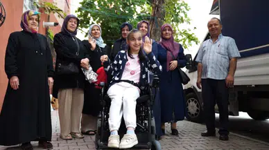 Akülü Otomobilini Teslim Alan Semanur'un Birinci Kelamları: Şu An İçimde Kelebekler Uçuşuyor