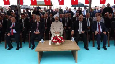 Diyanet İşleri Lideri Ali Erbaş, Kur'an-I Kerim'in İnsanları Aydınlığa Çıkardığını Söyledi