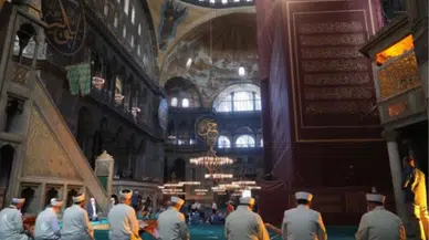 İşrak Namazı Ne Vakit Kılınır? Kuşluk Namazı Ne Vakit Kılınır?