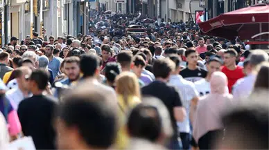Son Dakika: Türkiye'deki İşsiz Sayısı 56 Bin Kişi Azalarak 3 Milyon 223 Bin Kişi Oldu
