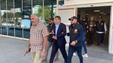 Üniversitede Öğretim Üyesi Tabancayla Vuruldu