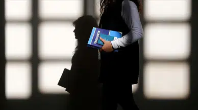 YÖK'ten Vakıf Üniversitelerine Ücret Uyarısı