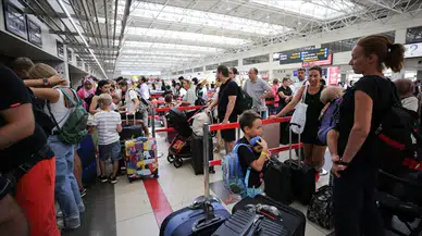 Antalya'ya Gelen Turist Sayısı 15 Milyonu Geçti