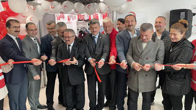 Artvin'de İhtiyaç Sahibi Üniversite Öğrencileri İçin Butik Açıldı